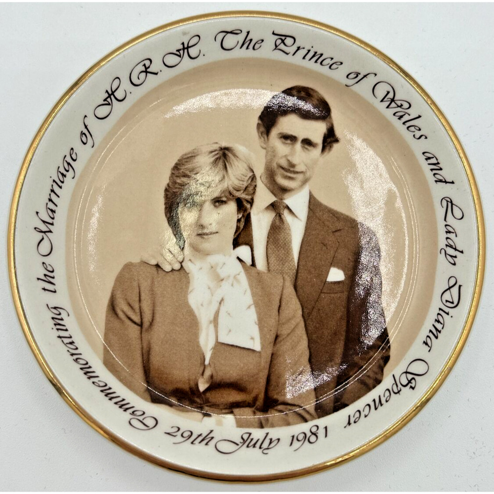 Vintage Commemorative Prince Charles Lady Diana Royal Wedding Trinket Dish U195‎